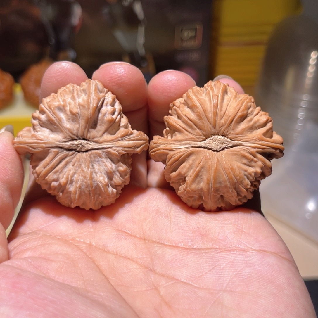 文玩核桃吊坠发****头43全品闷白
