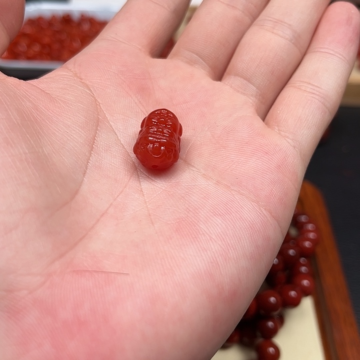 未镶嵌黄财神南红玛瑙
