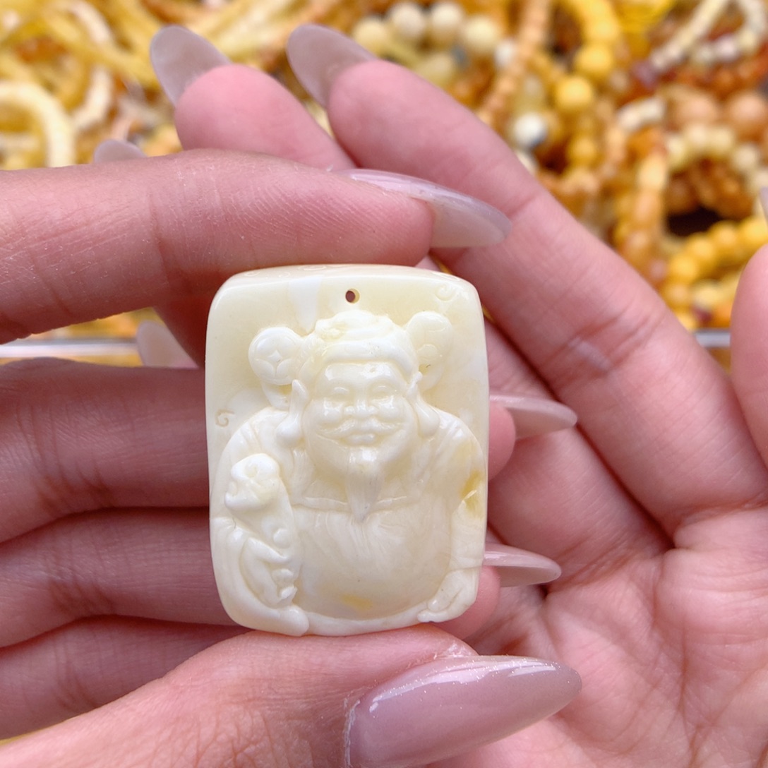 琥珀未镶嵌珠宝奇石