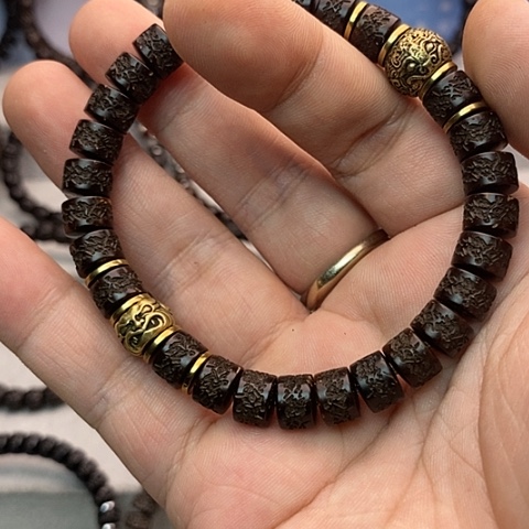 手串椰蒂擎*8.5耶嘎铜貔貅吞金兽