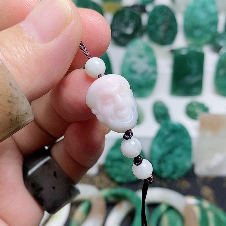 未镶嵌独山玉颈饰