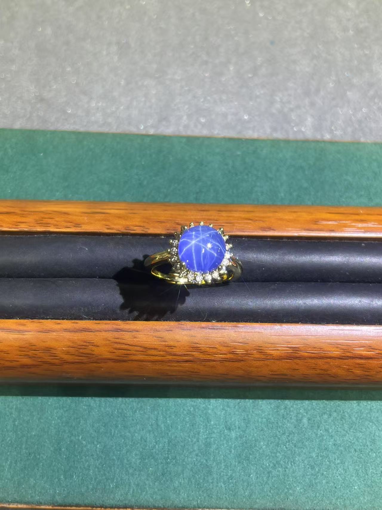 a4677黄托太阳花蓝镶戒指多样性发货