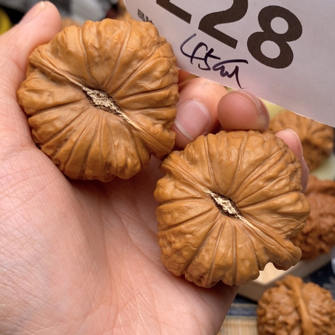 文玩核桃把件228号线45瓜