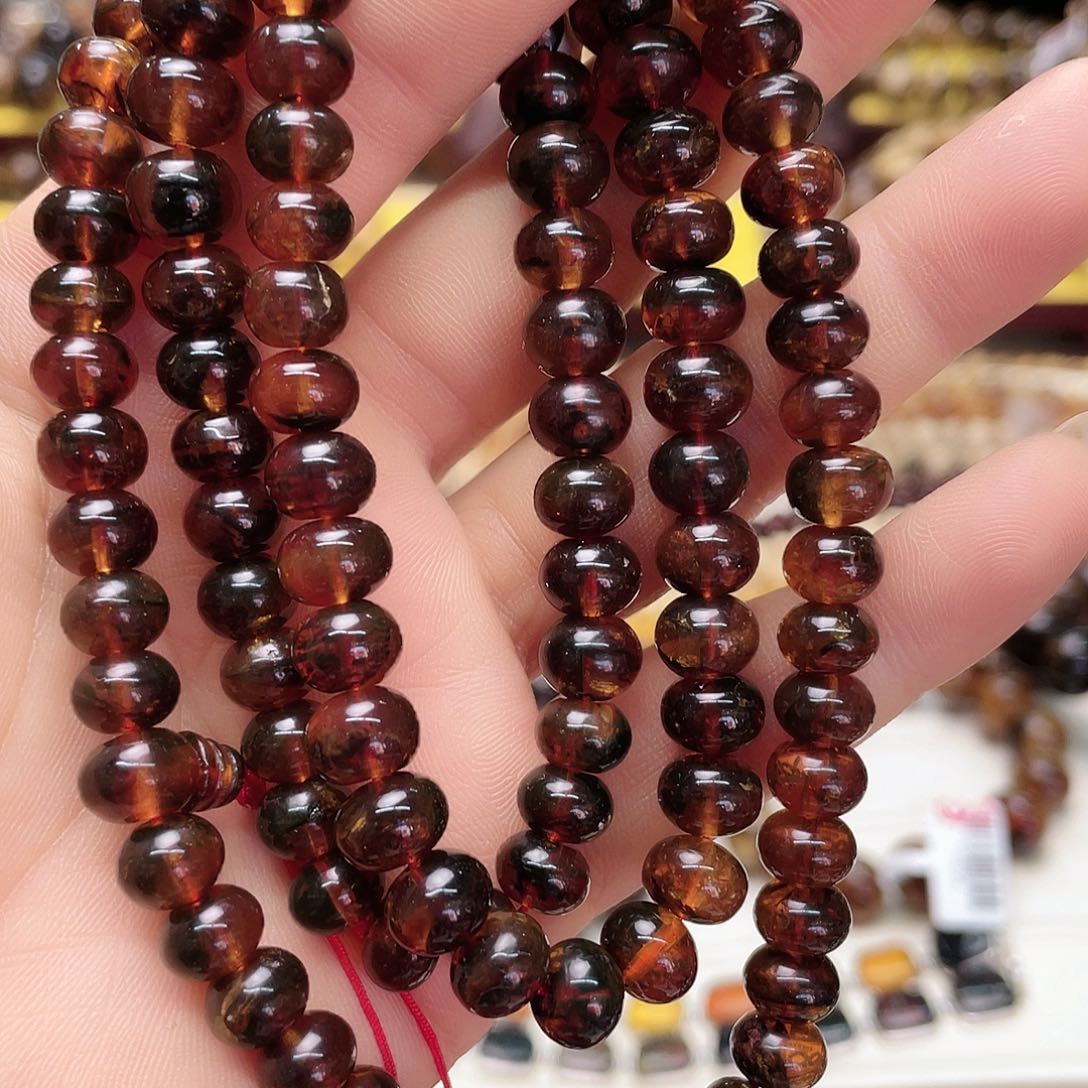 琥珀裸石未镶嵌八11329