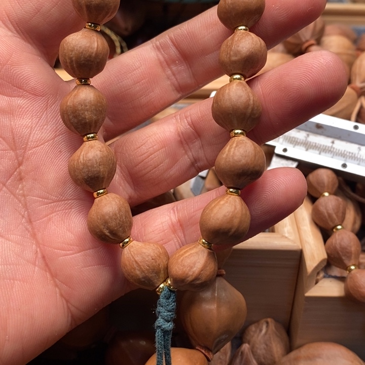 吊坠橄榄核六**使