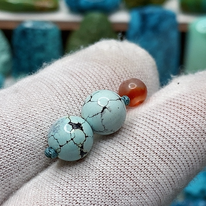 南红玛瑙未镶嵌珠宝奇石