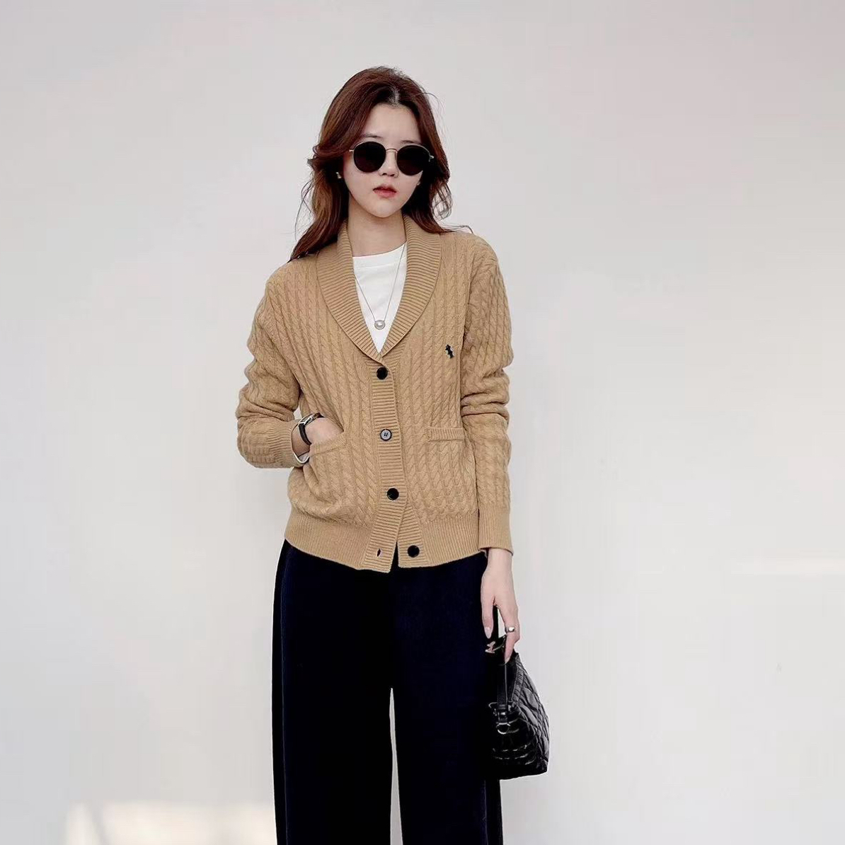 珊珊家女秋冬老钱风圆领绵针织毛衣上衣新款保暖打