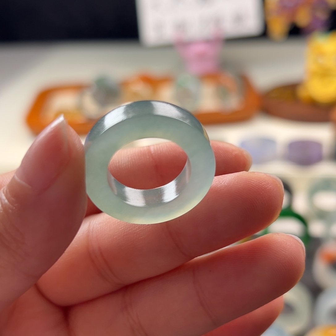 定制翡翠未镶嵌冰蓝