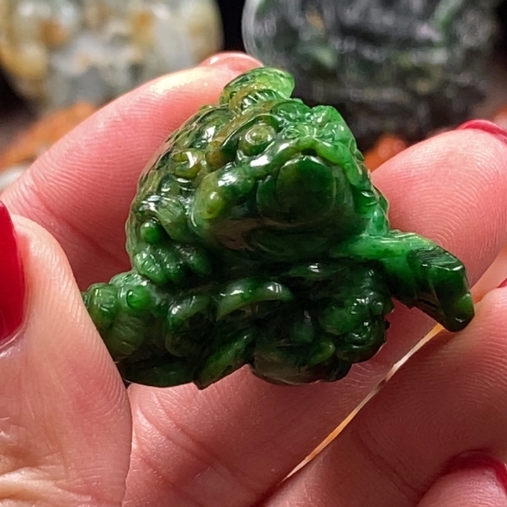 塘***塘翡翠未镶嵌挂件腾冲老料翡翠金蟾