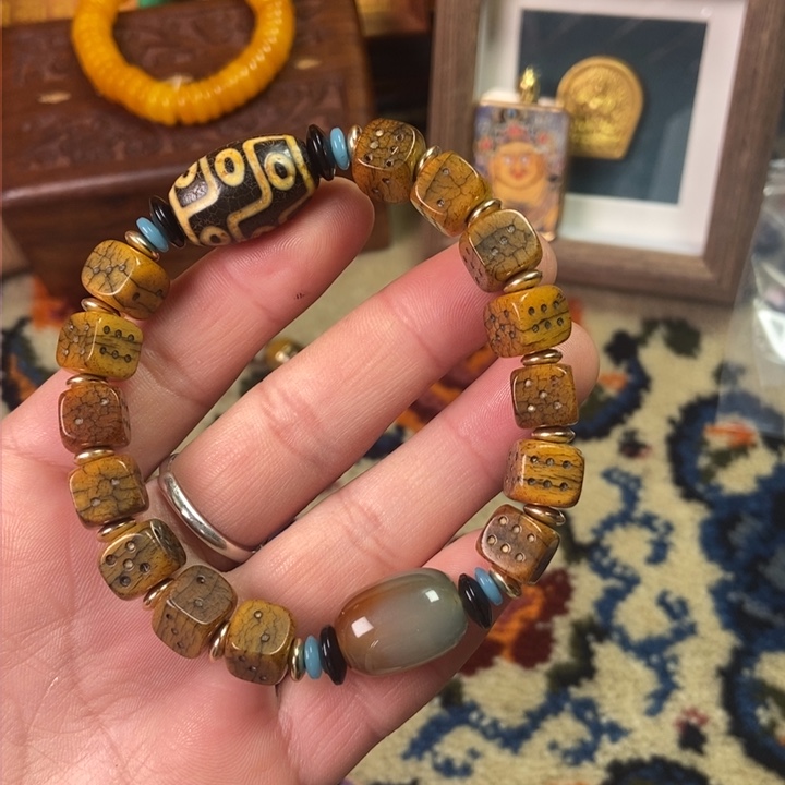 大叶紫檀（黑酸枝木类）悦***?