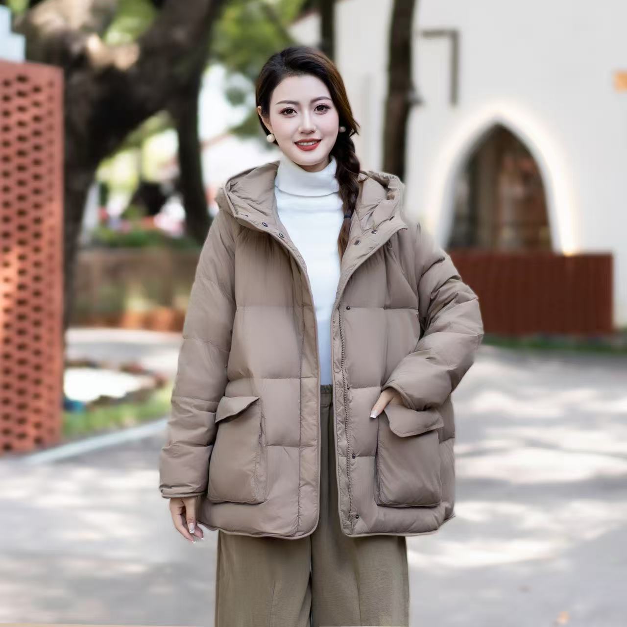 宽松羽绒服女显瘦