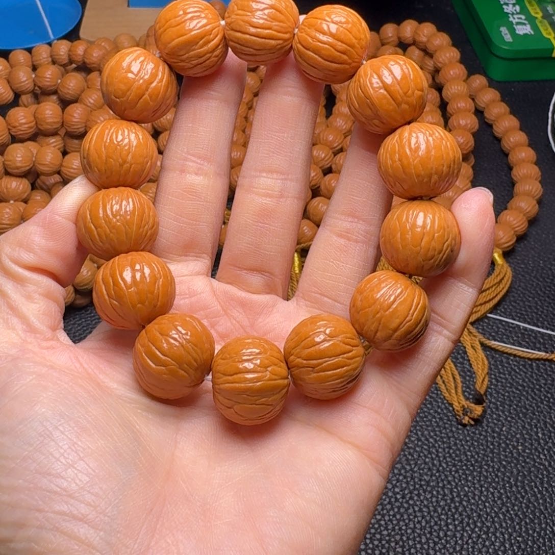 猴头核桃吊坠聚宝盆18！