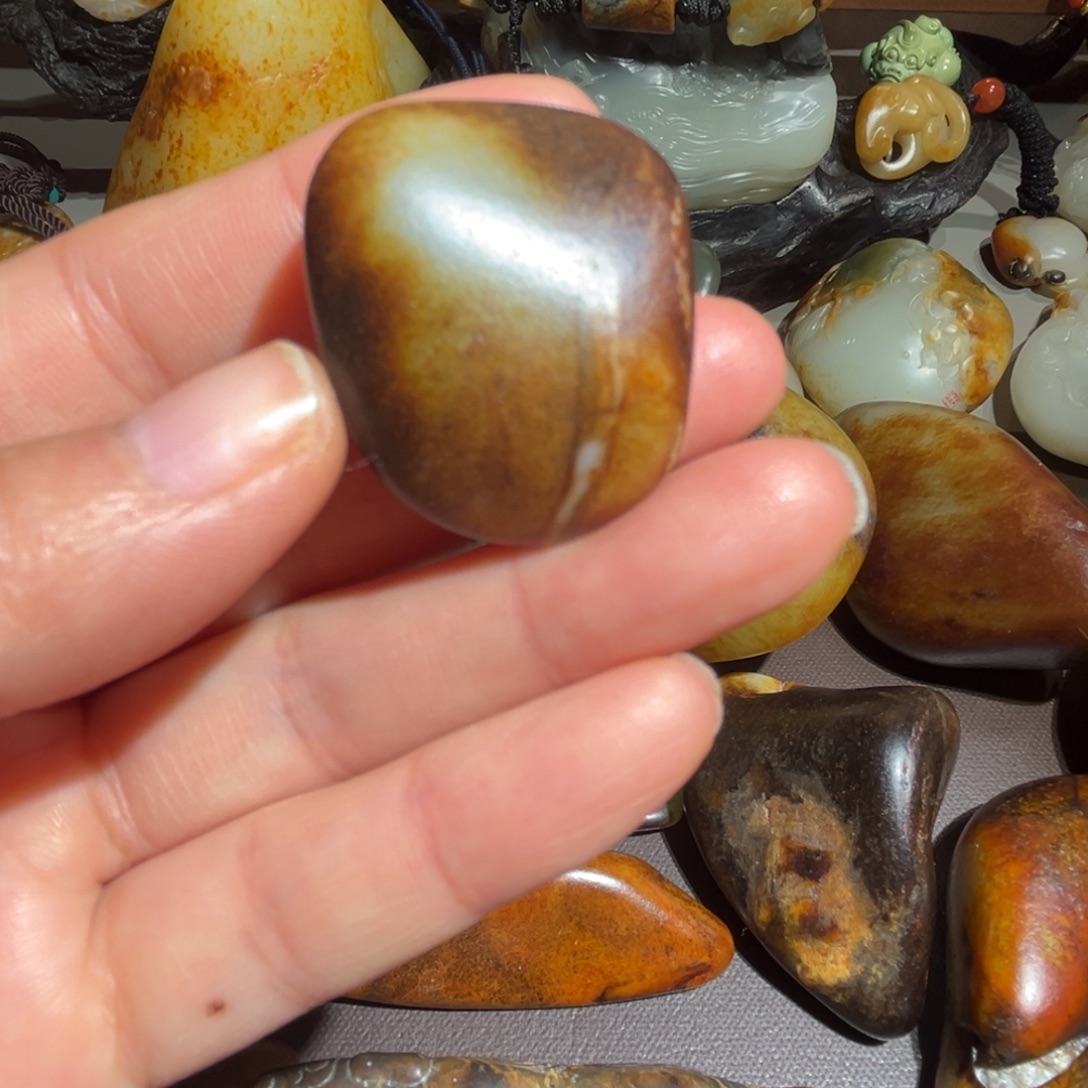 和田玉（糖玉）未镶嵌挂件和田玉17克