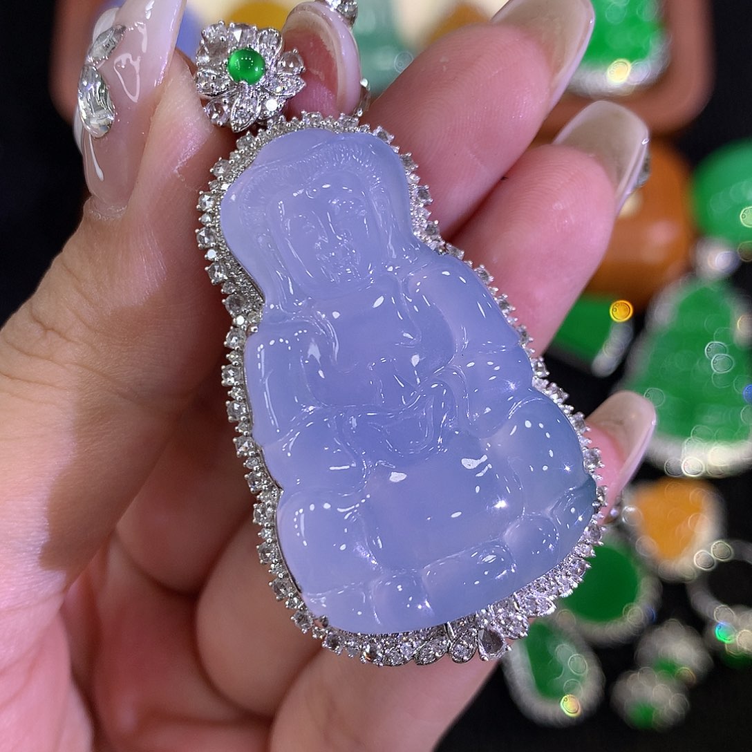 翡翠18K金镶嵌颈饰11111111