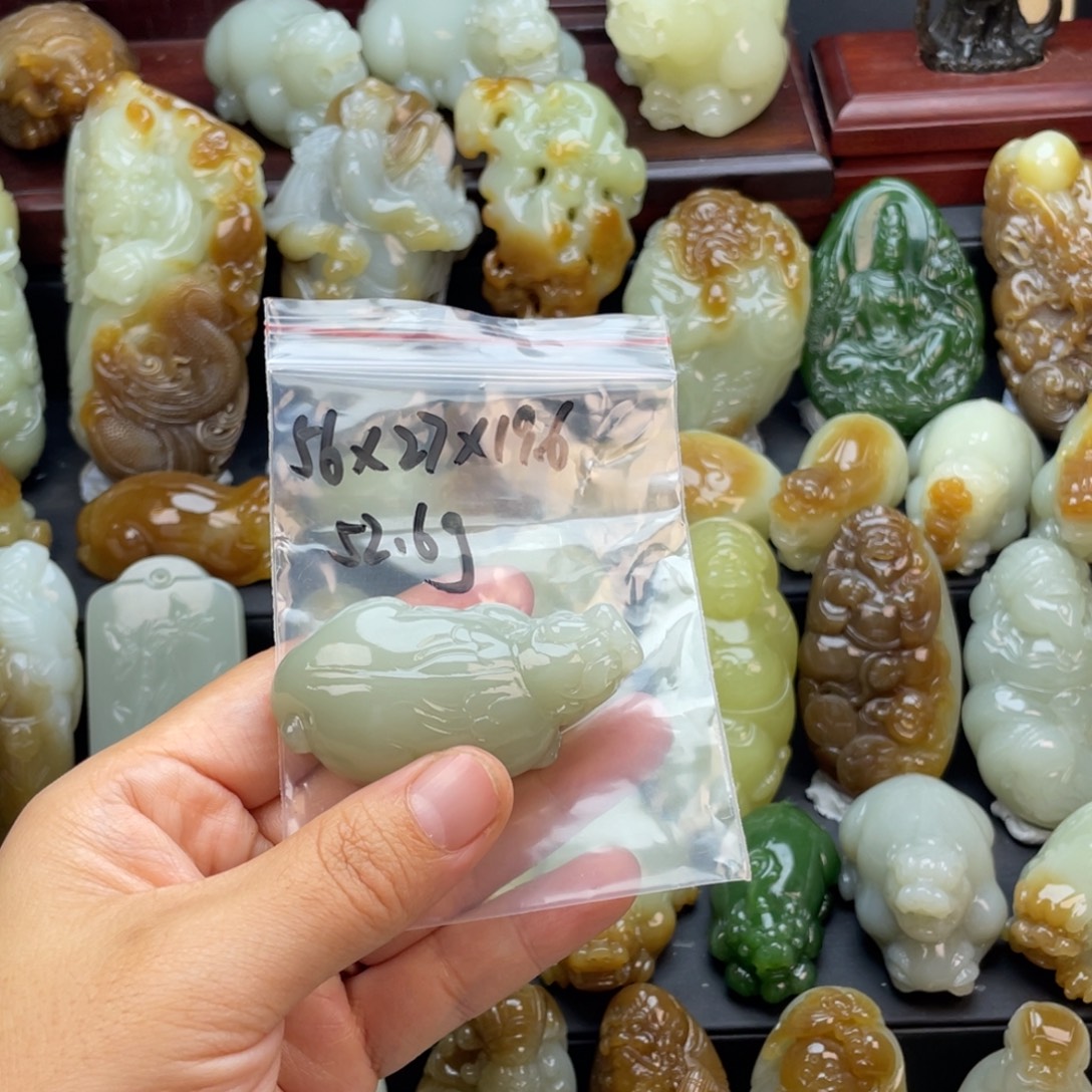 鱼***生和田玉未镶嵌颈饰