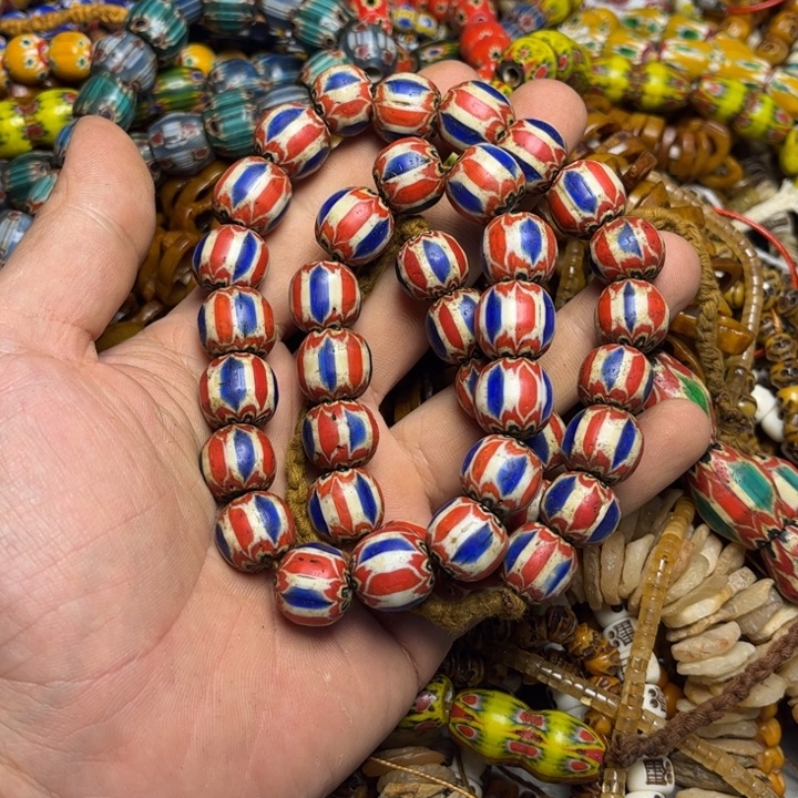 琉璃手工艺品3725。福利50克