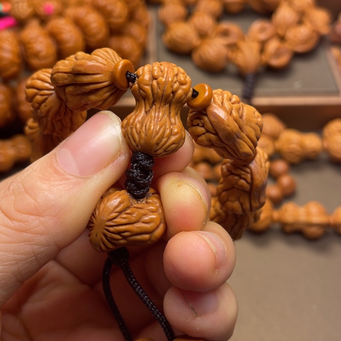 锈***金桃核手串龙纹桃核7