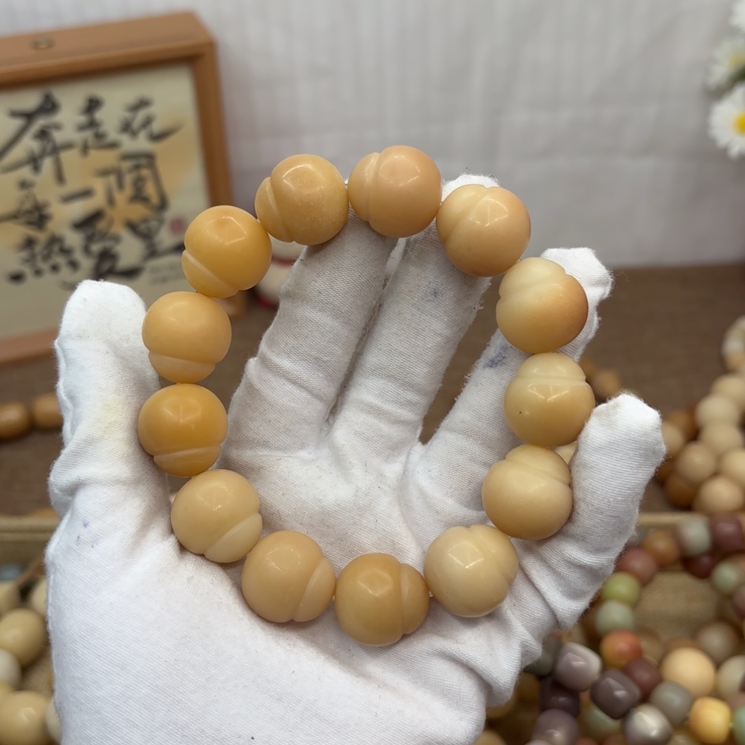 吊坠菩提根/象牙果18干磨瑕疵落地果葫芦977