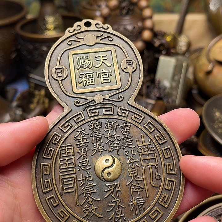 精美铜器批发档口