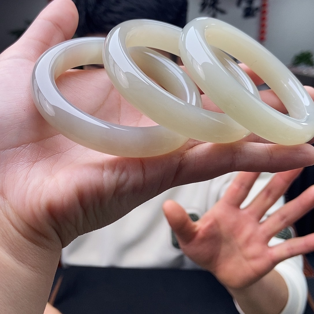 和田玉53-61颜色多样性发拍一发一未镶嵌