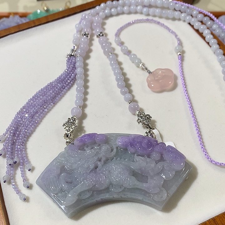 翡翠未镶嵌颈饰翡翠吊坠