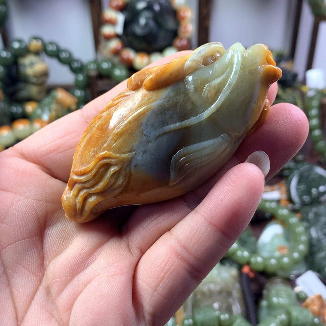 透闪石质玉挂件未镶嵌菩**同