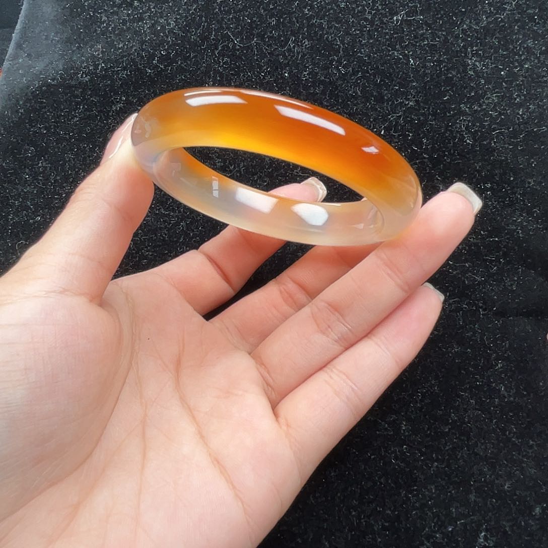 玛瑙/玉髓手镯未镶嵌