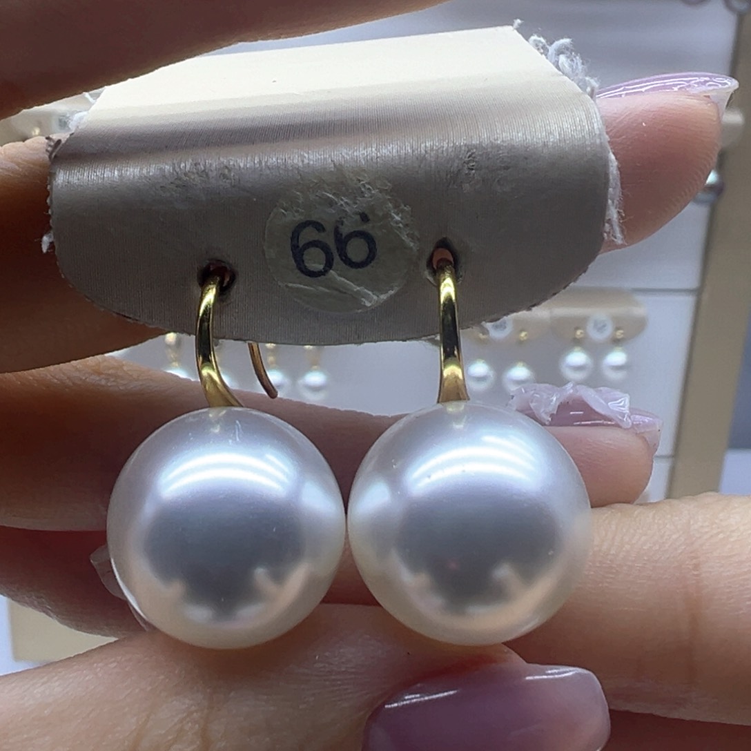 18K金镶嵌淡水珍珠耳饰