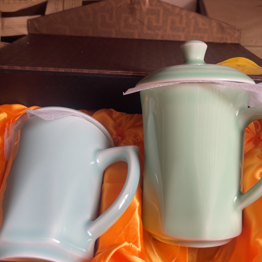 瓷片哈哈哈哈哈哈哈哈呼呼