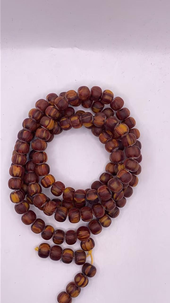 YY120【恒利】精美时尚大气搭配手串（多样性发其一）