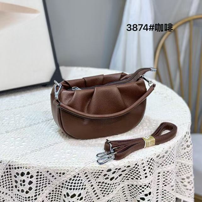 3874 百搭可斜挎百褶包包