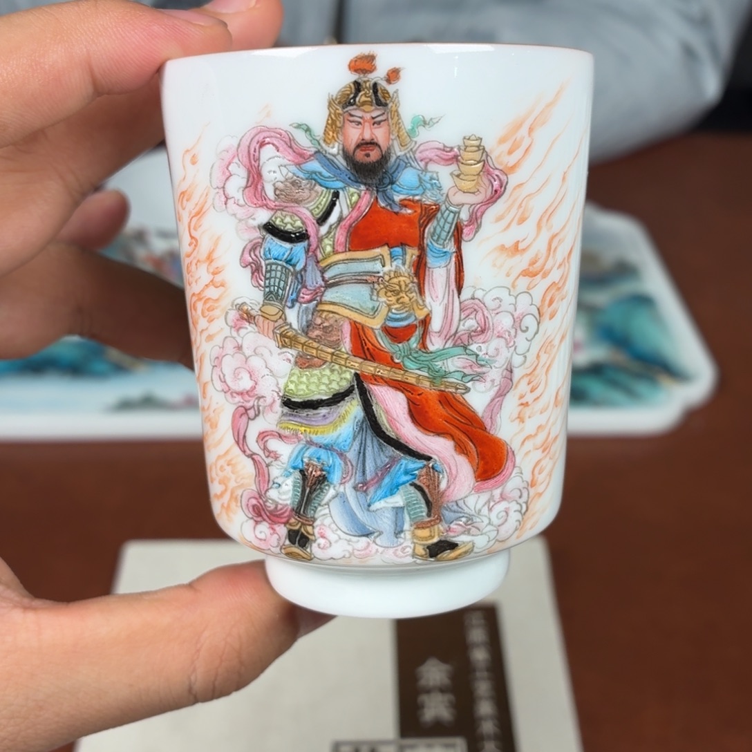 杯子瓷瓷姑娘景德镇陶瓷艺术