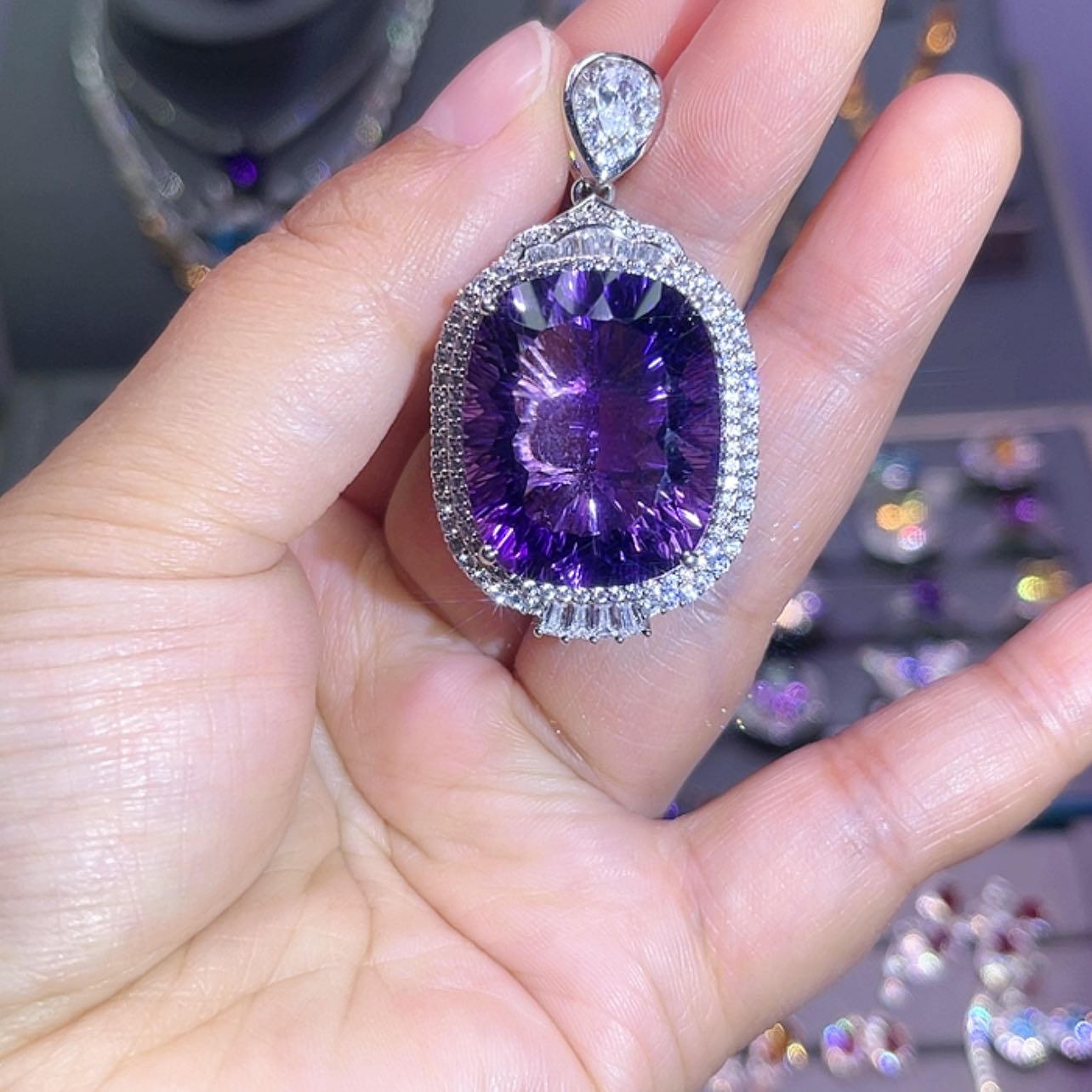 【闪购商品】紫晶吊坠(赠链)银S925镶嵌