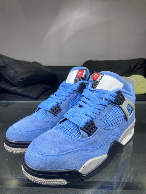 95新 NIKE/耐克 Nike休闲鞋aj4大学蓝42.5码配盒97新