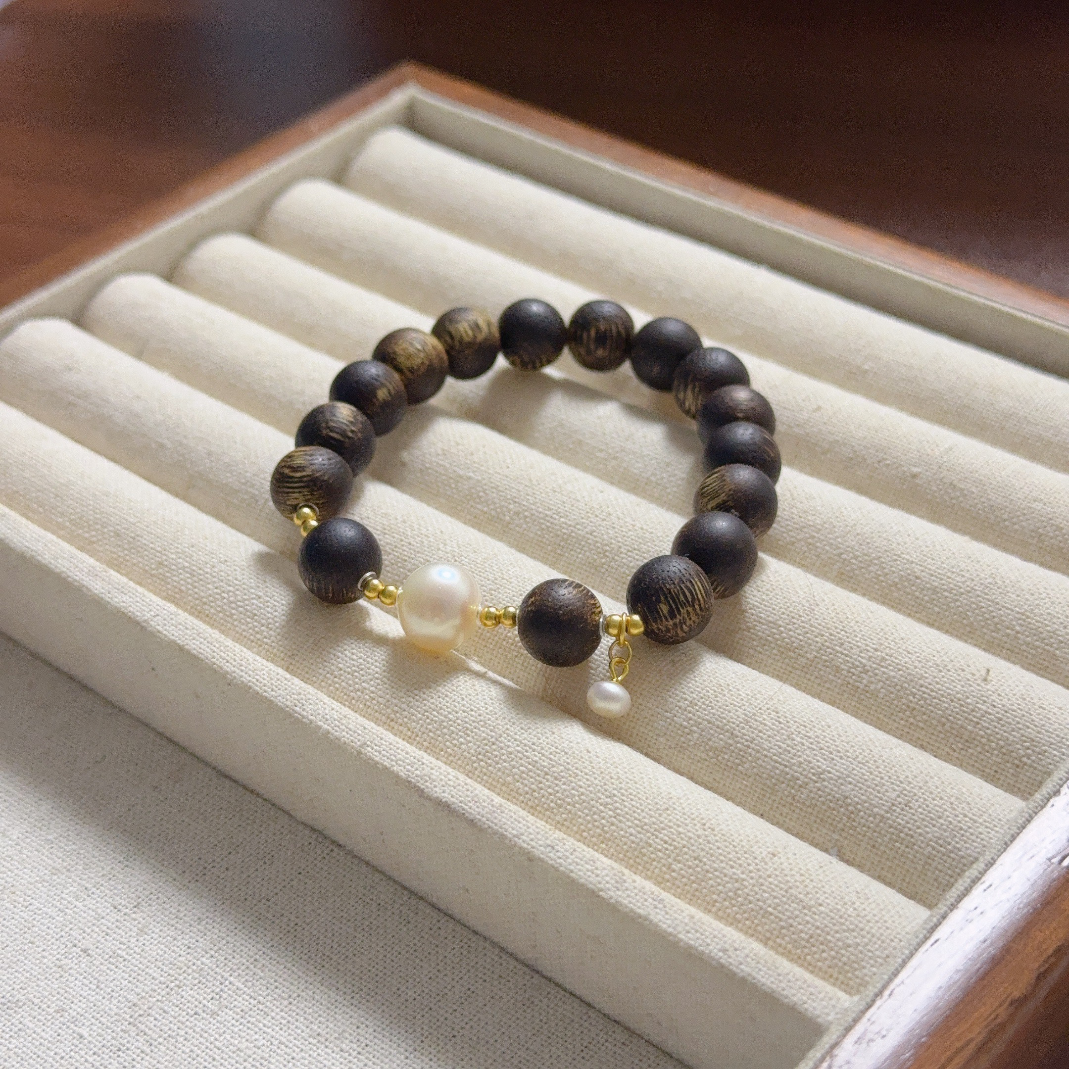 【月下观】天然极光珍珠芽庄沉手串10mmL1046