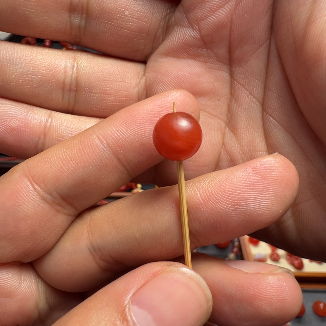 风***行南红玛瑙未镶嵌大黑洞圆珠 9+