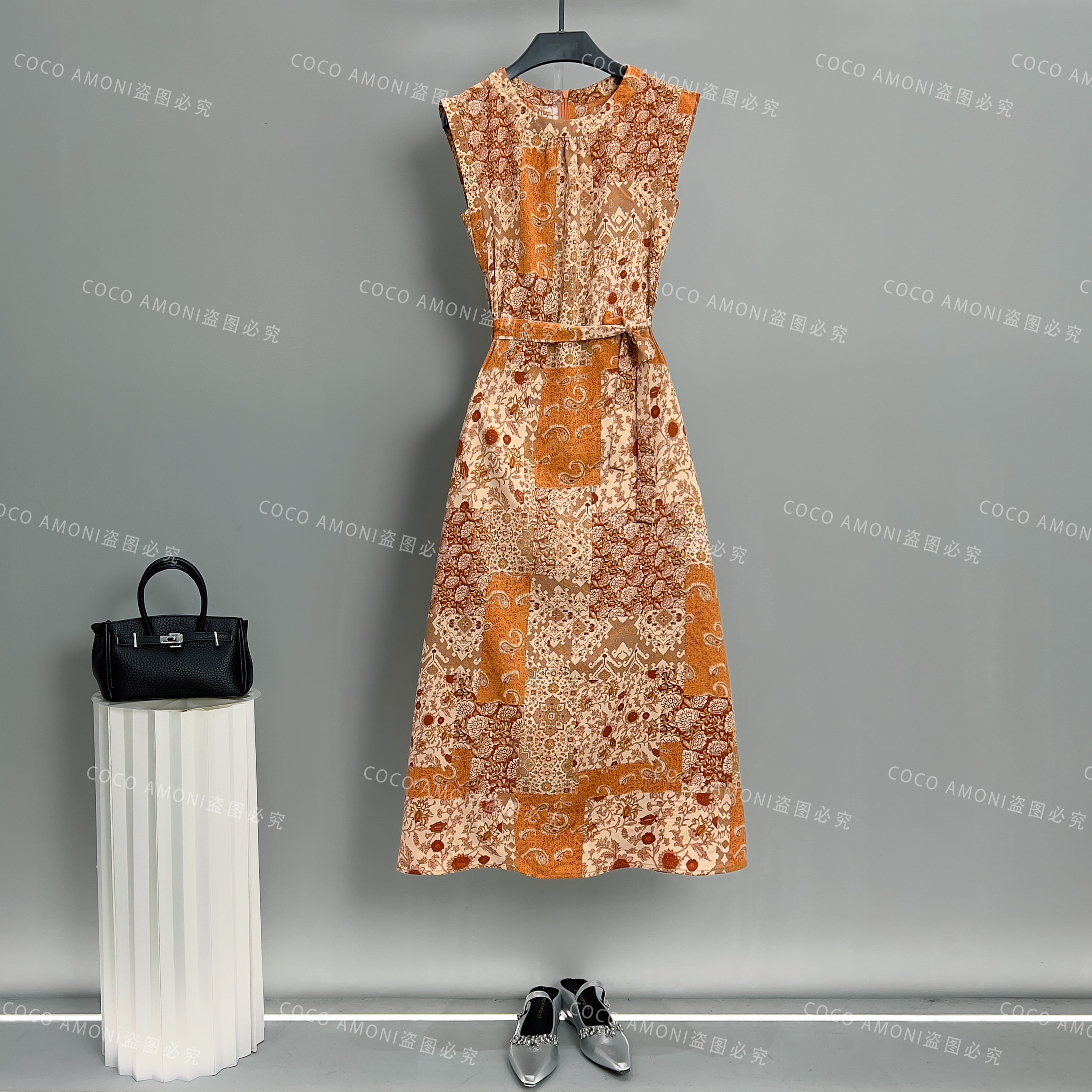 [曼姐]夏日爆款设计女装拼接重工碎花收腰显瘦气质连衣裙WX1181