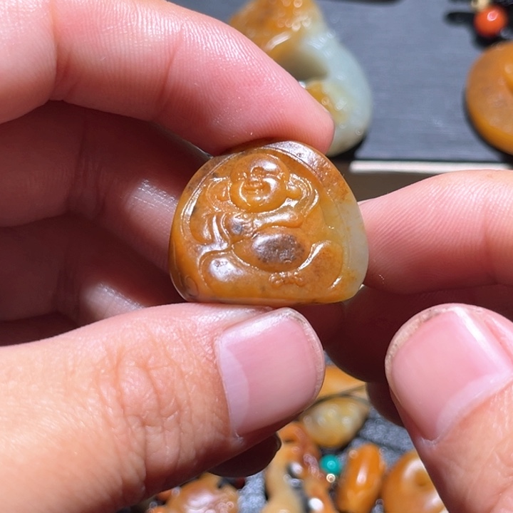 和田玉颈饰未镶嵌富**油