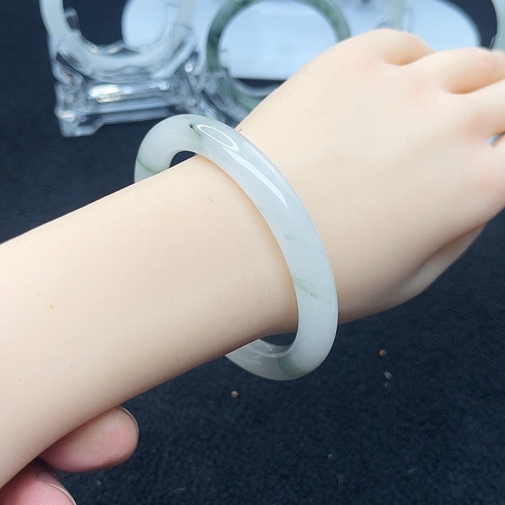 石英质玉未镶嵌手镯110