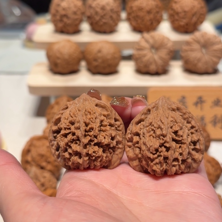 文玩核桃把件开****?全品39满天星