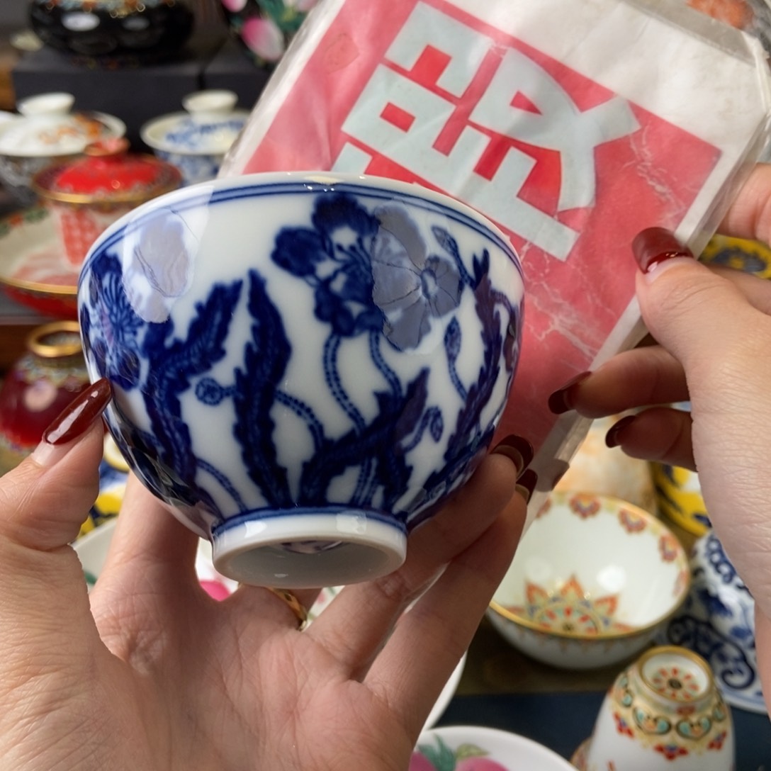 陶瓷艺术家的作品是一