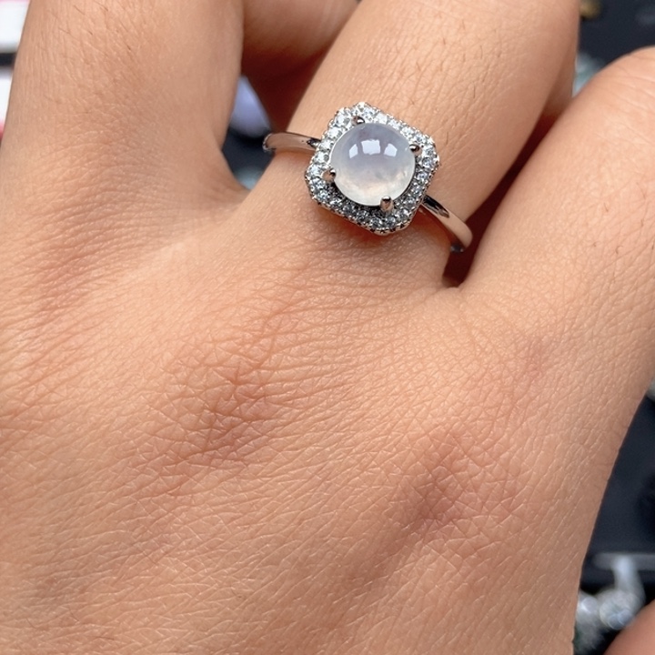 翡翠未镶嵌戒指戒指