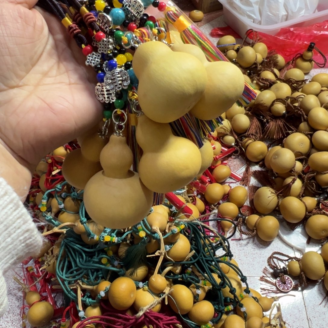 肌***店挂件10个一把30元