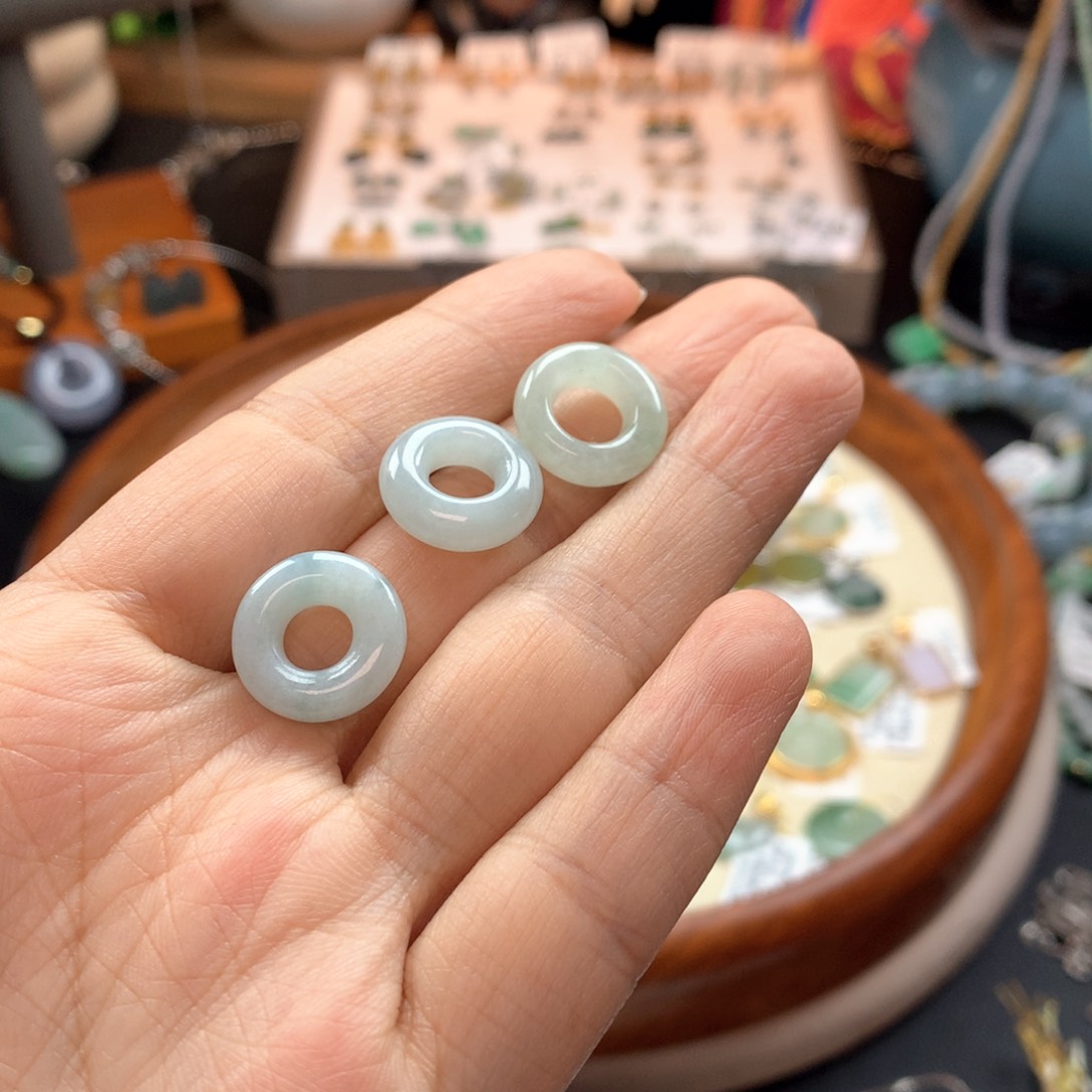 颈饰未镶嵌翡翠多样性发一件