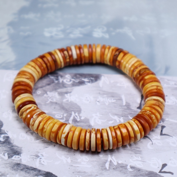 纯天然琥珀蜜蜡石膏花蜡车轮手串尺寸11mm克重16.29克