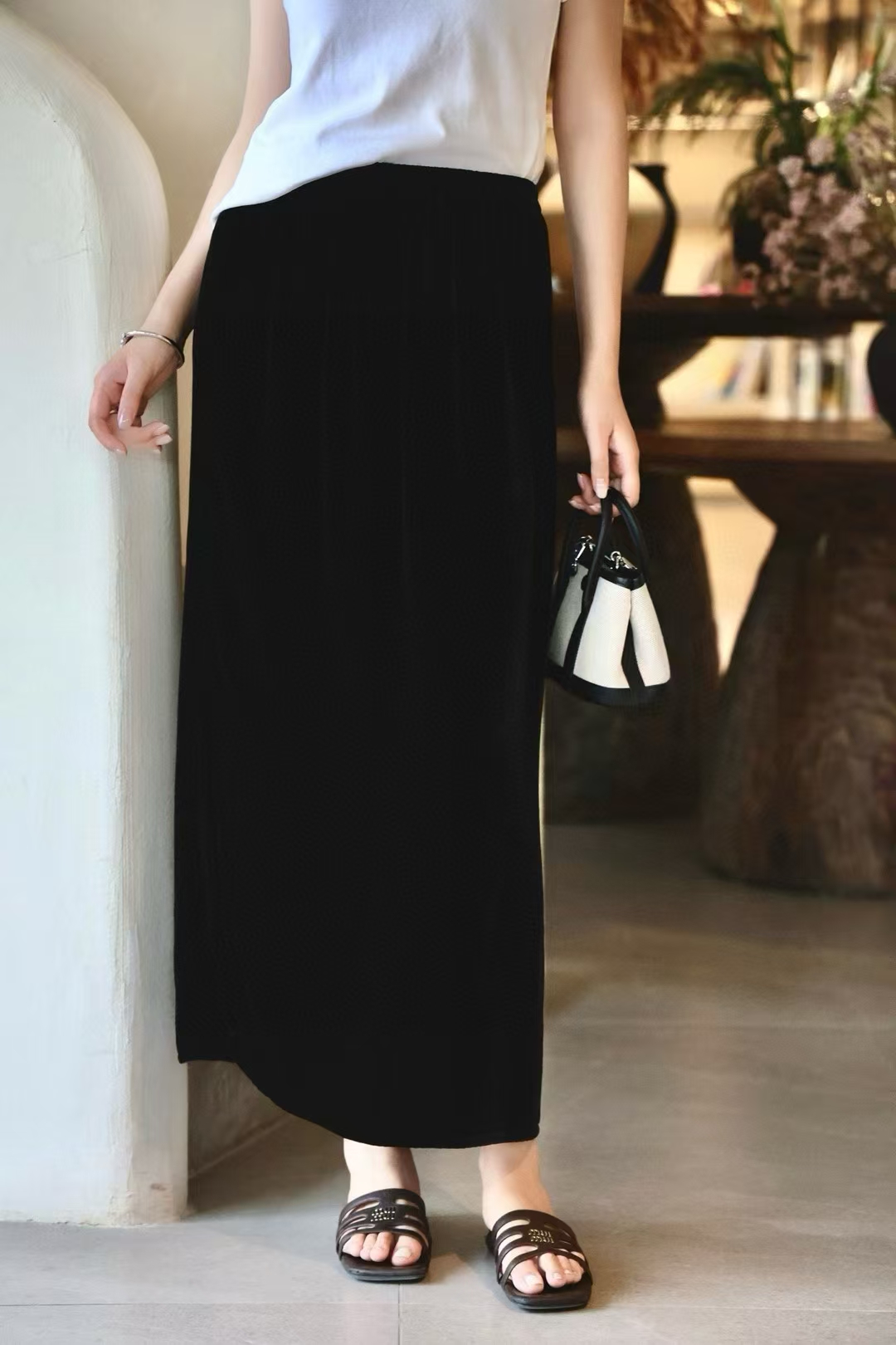 断码福利No退换 夏季新款 轻薄一片式开衩松紧腰丝绒半裙女