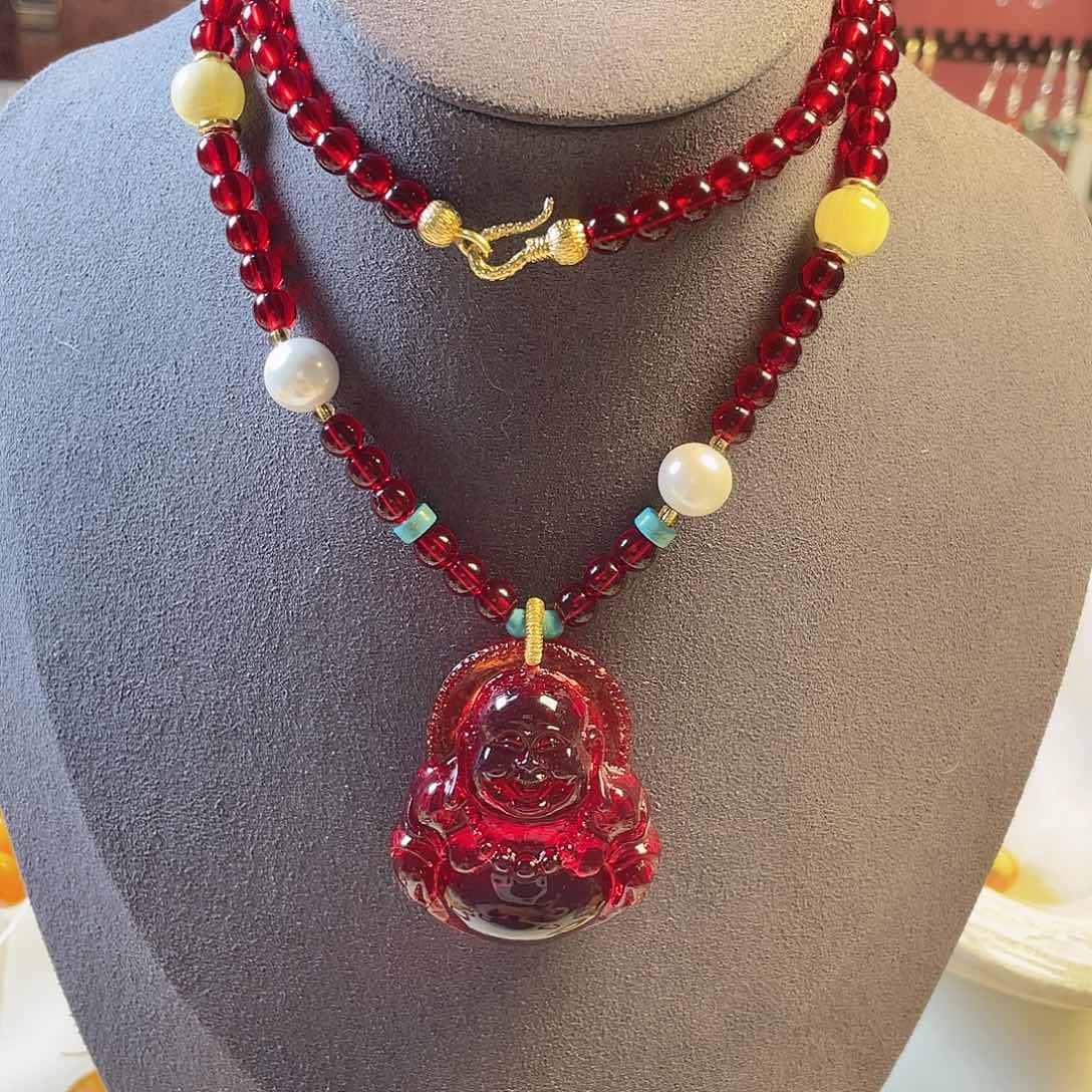 琥珀颈饰未镶嵌琥珀