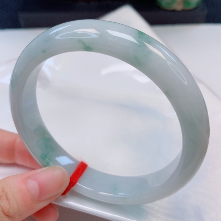 翡翠未镶嵌手镯60圈