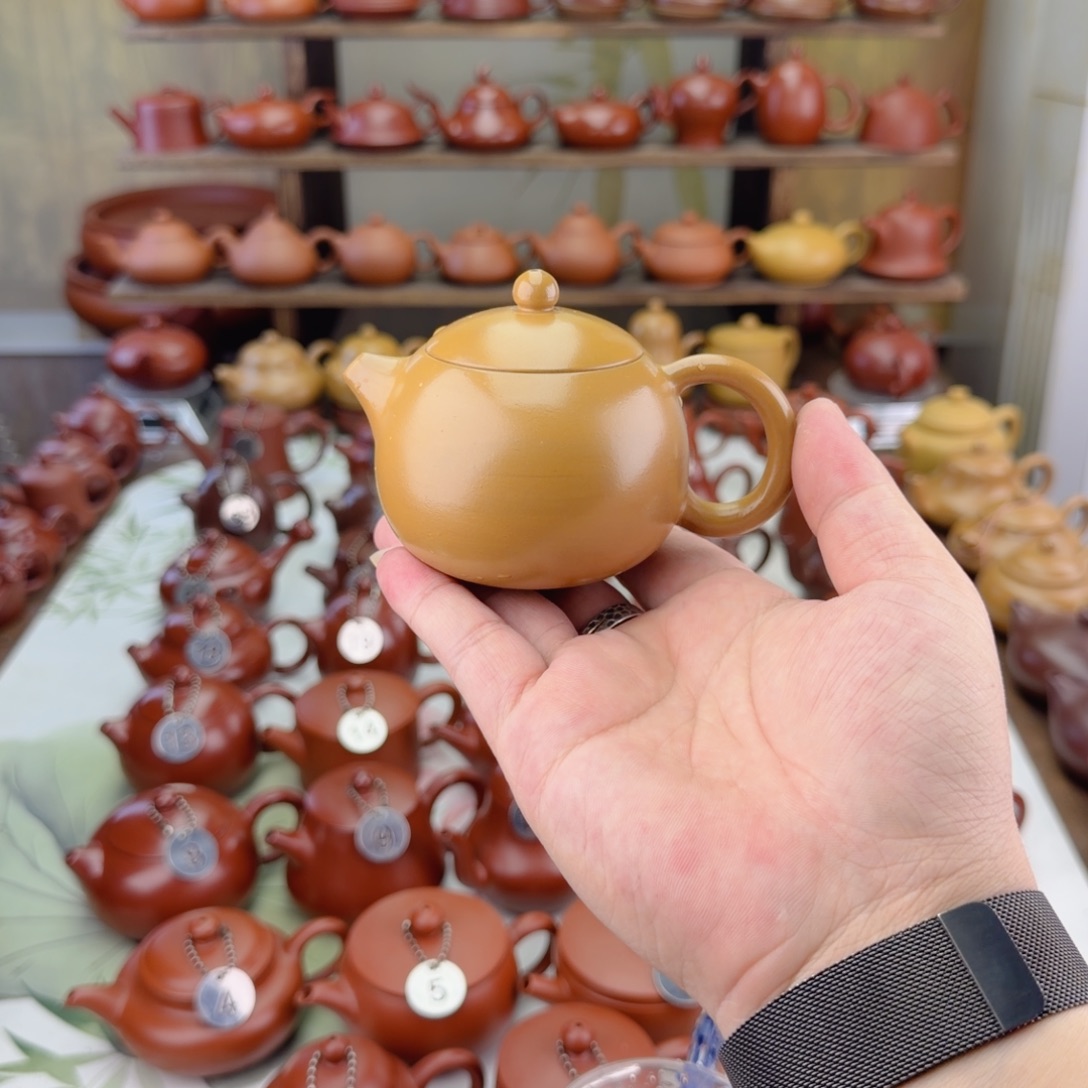 峰***.紫砂茶壶黄金段泥水磨西施壶