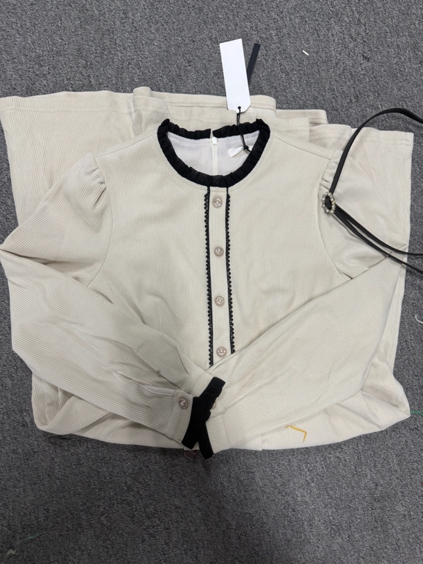 重工连衣裙收腰褶皱